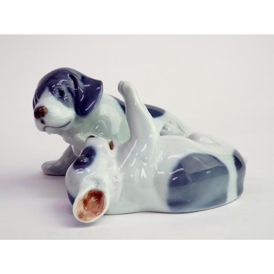 ROYAL COPENHAGEN（ロイヤルコペンハーゲン） 戯れているポインターの