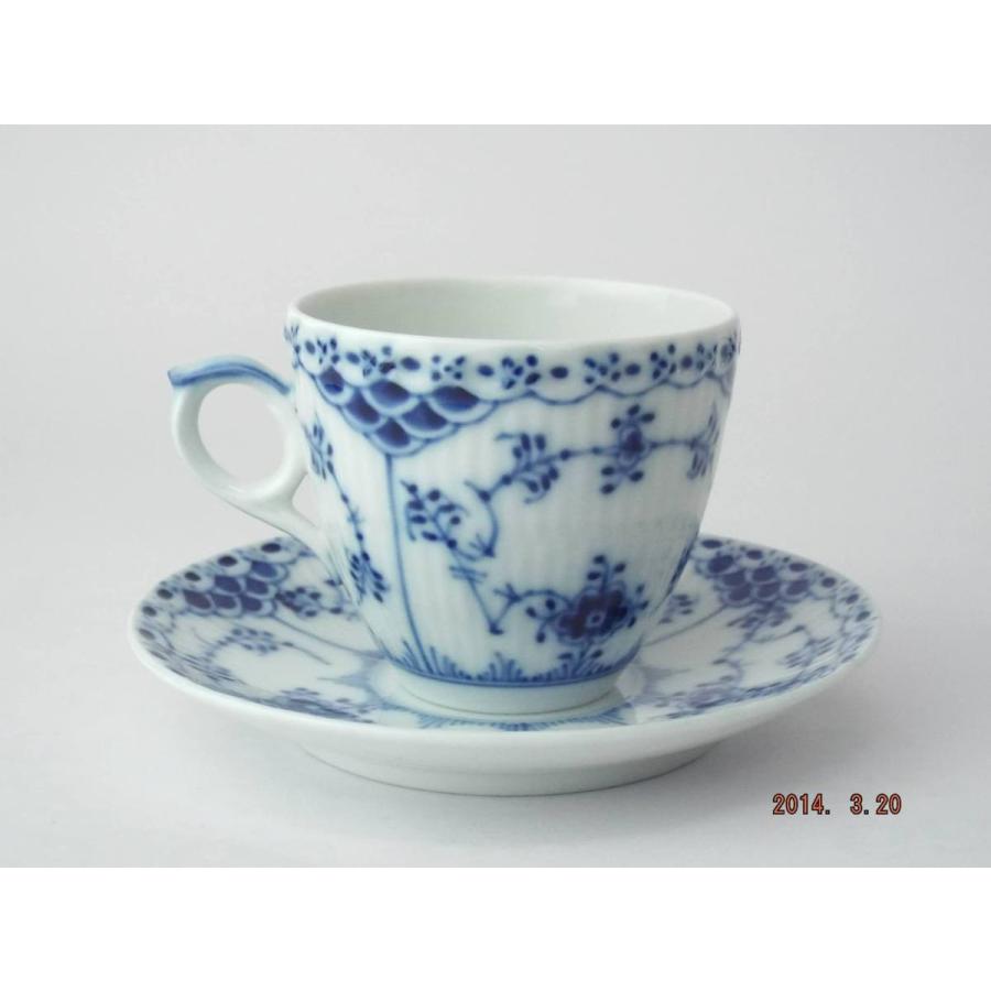 ロイヤルコペンハーゲン ブルーフルーテッド ハーフレース エスプレッソカップ＆ソーサー | ブルーフルーテッド | 03
