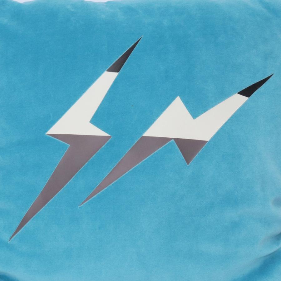 Fragment Pokemon クッション Thunder bolt FRAGMENT × POKEMON THUNDERBOLT PROJECT CUSHION ブルー PFI-12380-C