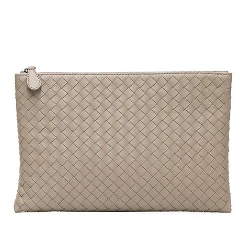 ボッテガヴェネタ Bottega Veneta ドキュメントケース クラッチバッグ V001n 2304 Limestone ライムストーン Pd 3864 ブランドショップgrande Tokyo 通販 Yahoo ショッピング