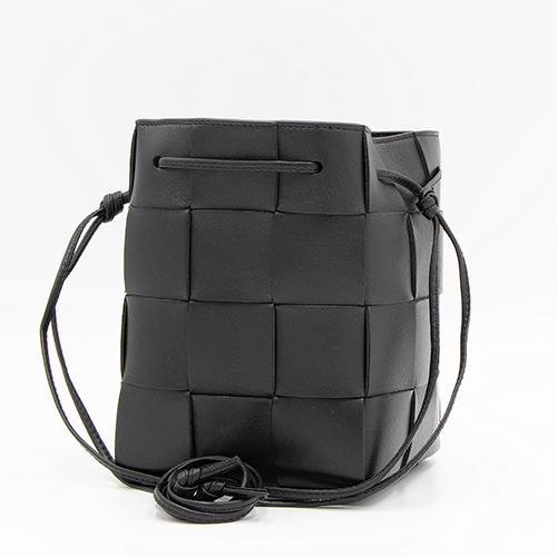 2022年春夏新作】ボッテガヴェネタ BOTTEGA VENETA ショルダーバッグ 2022年春夏新作】ボッテガヴェネタ BOTTEGA VENETA ショルダーバッグ