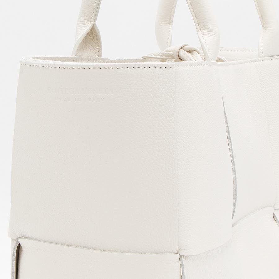BOTTEGA VENETA ボッテガヴェネタ トートバッグ ホワイト MEDIUM BOTTEGA VENETA ボッテガヴェネタ トートバッグ ホワイト MEDIUM