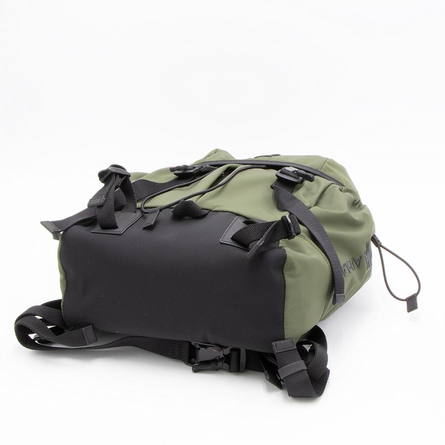 164 【新品】モンクレール グルノーブル バックパック カーキ 【公式通販】