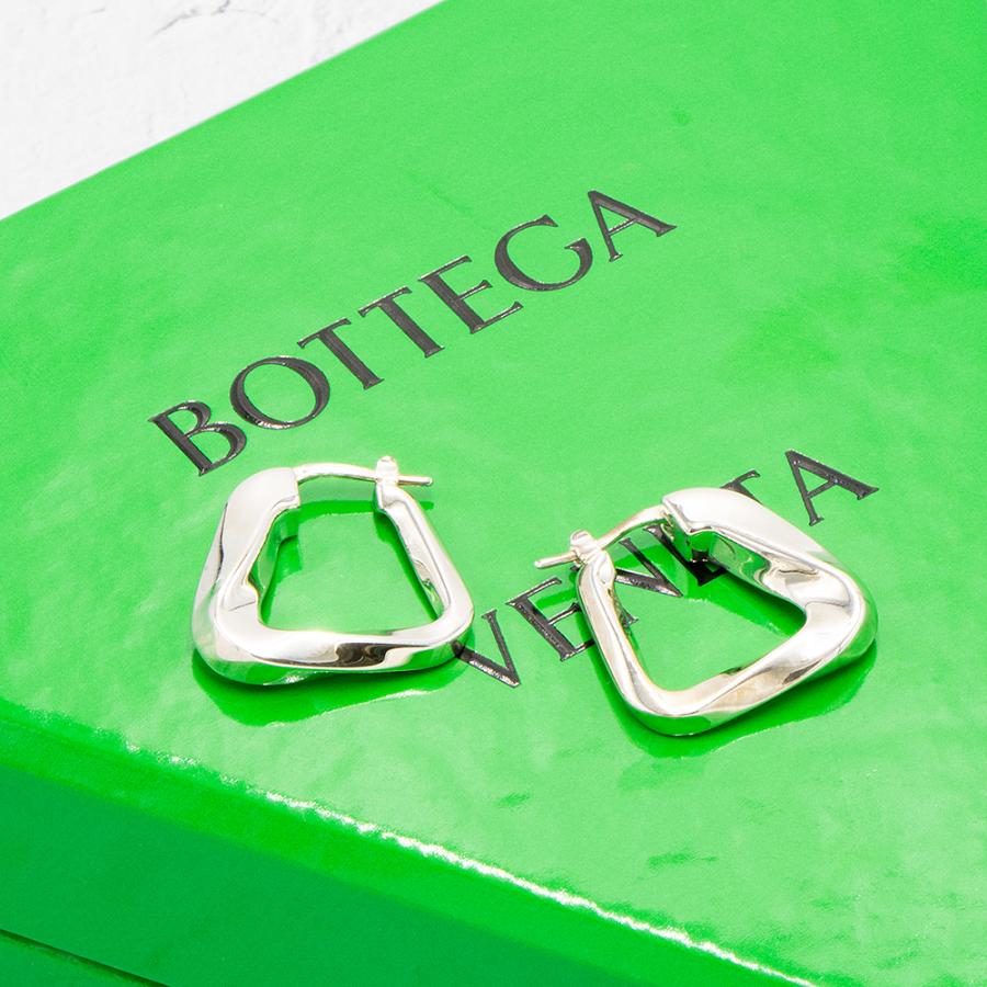 【oursローズさん愛用】Bottega Veneta ツイストピアス　片耳 BOTTEGA VENETA（ボッテガ・ヴェネタ） ピアス シルバー TWIST