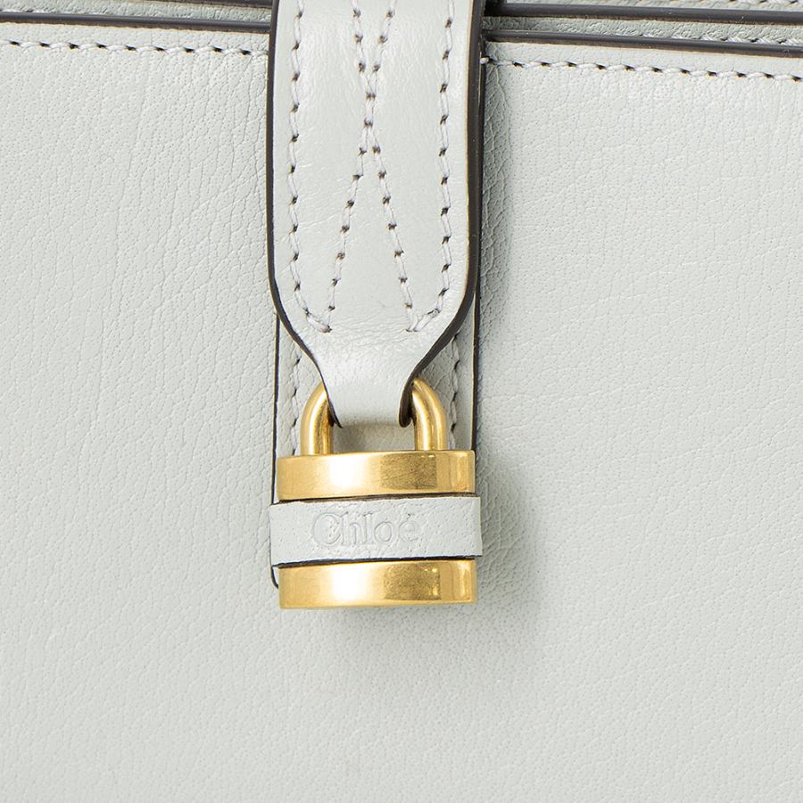 クロエ CHLOE 2つ折り財布 グレインレザー PADDINGTON スクエアウォレット CH26SP916O37 344 AQUA GREYの画像