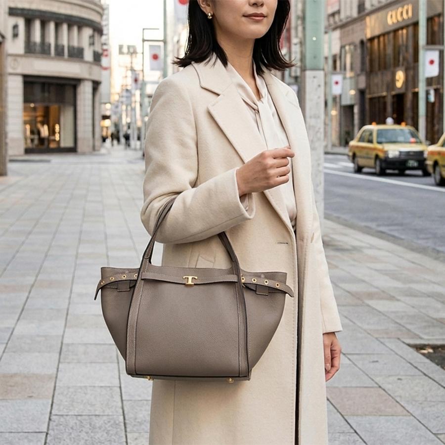 TOD'S 2way バッグ　トートバッグ　ショッピングバッグ TOD'S（トッズ） トートバッグ(2WAY仕様) トートバッグ ショッピング