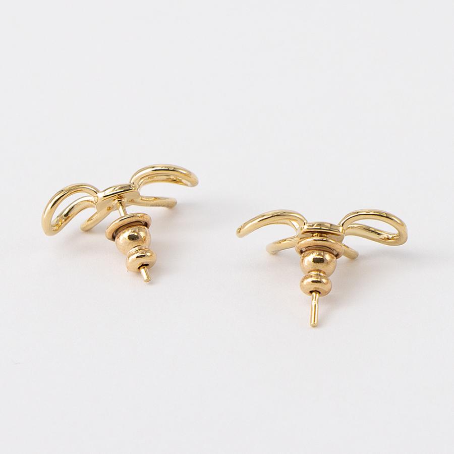 FERRAGAMO（フェラガモ） ピアス リボンモチーフ ORECCHINI CON FIOCCO