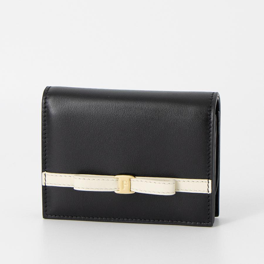 本日限定　サルヴァトーレ・フェラガモ　二つ折り財布　ブラック　リボン　コンパクト FERRAGAMO（フェラガモ） 【10%OFFクーポン有り】フェラガモ FERRAGAMO