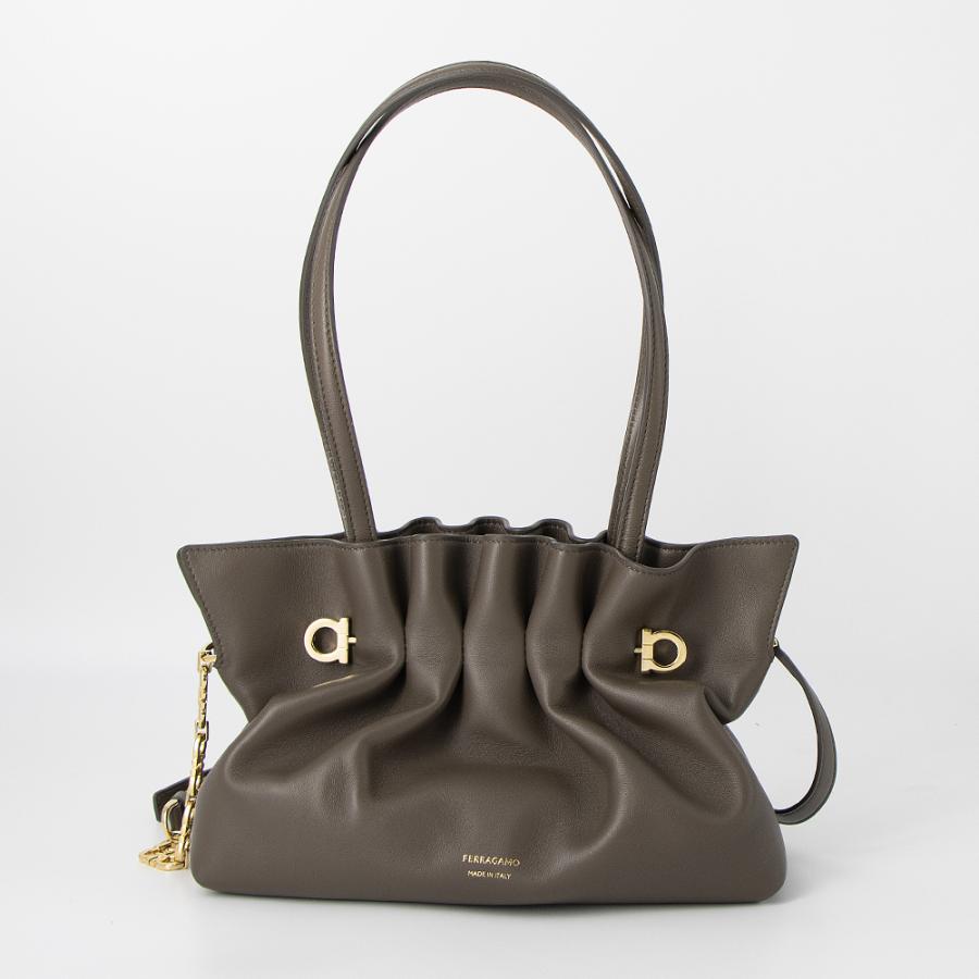 FERRAGAMO（フェラガモ） トートバッグ(2WAY仕様) セメント SOFT BAG