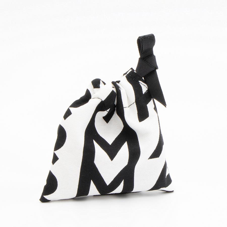 MARC JACOBS マークジェイコブス ピアス THE MONOGRAM ENGRAVED MARC JACOBS マークジェイコブス ピアス THE MONOGRAM ENGRAVED