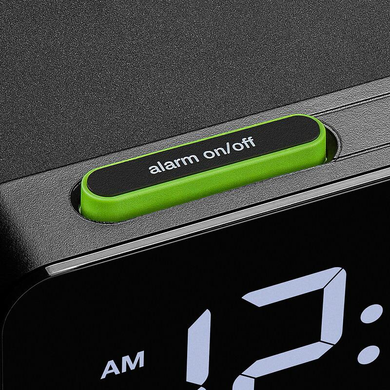 BRAUN ワイヤレス充電付 デジタルアラームクロック BC21B BRAUN ブラウン アラームクロック Qiワイヤレス充電 BC21B スリム