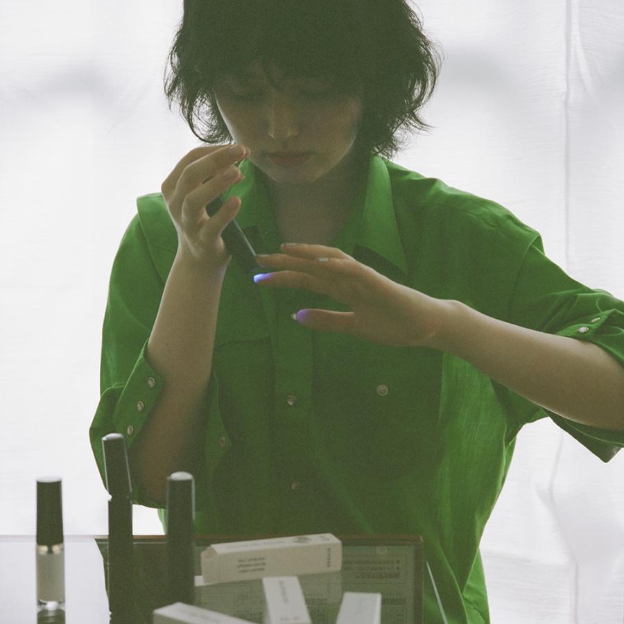 GRANJE（グランジェ） ジェルネイル ネイルキュアライト4 ｜ ジェル