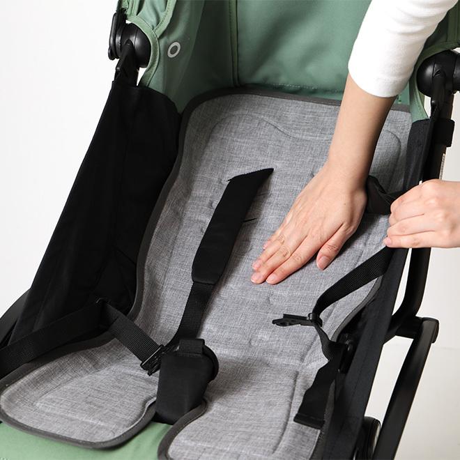 ベベフォーリエ（BebeFolie） スマート クールマット グレー×無地 暑さ対策、夏、熱中症対策　赤ちゃん、子供　ベビーカーアクセサリー |  | 01