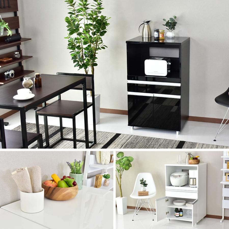 DORIS キッチンラック レンジ台 幅60 キャスター・コンセント付 組立式 Amazon.co.jp: DORIS ドリス キッチンラック レンジ台 収納 幅60