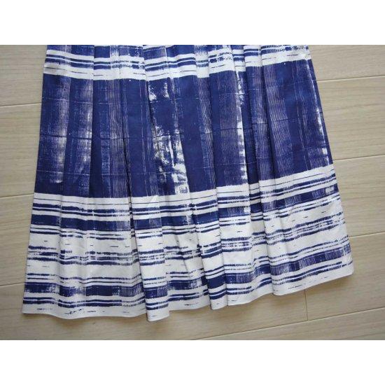 PLUTO コットンストレッチ プリントプリーツスカート ブルー/白