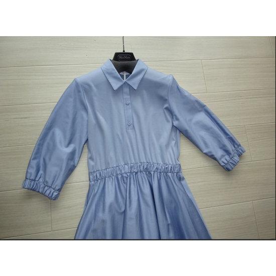 専用ページです。 MAGGIO ギャザースカート 7分袖ワンピース ライトブルー MaxMara