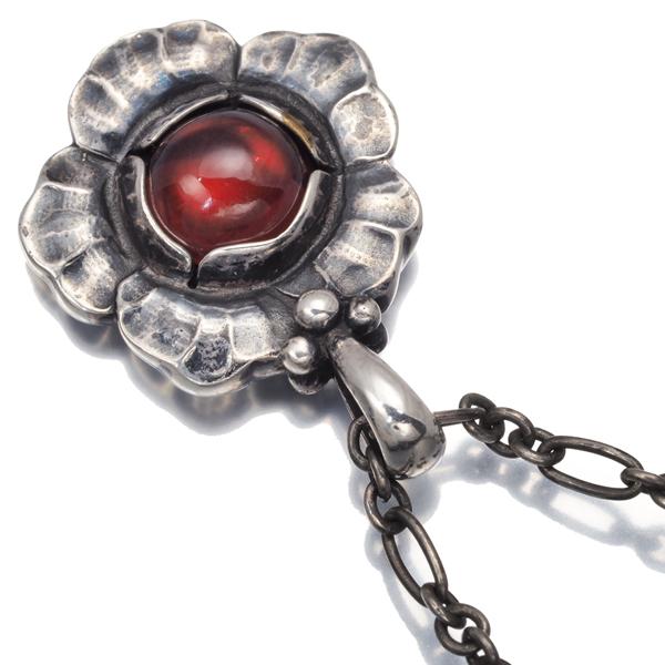美品 ジョージジェンセン ネックレス 2002 ガーネット ヘリテージ シルバー Georg Jensen ジョージジェンセン ネックレス ガーネット