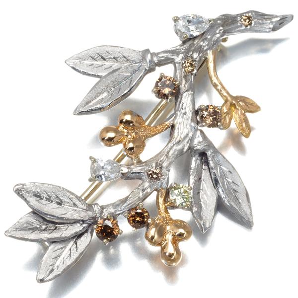 カッツァニーガ ブローチ ダイヤ ダイヤモンド スリーカラー リーフ 艶消し 彫金 K18YG/WG/PG BLJ 大幅値下げ品 |  | 07