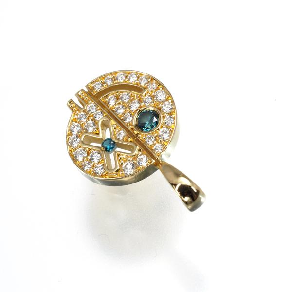 EYEFUNNY（アイファニー） ペンダントトップ クリア&ブルーダイヤ