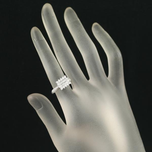 ポンテヴェキオ Ponte Vecchio ダイヤリング　ホワイトゴールド 指輪 Ponte Vecchio（ポンテヴェキオ） 美品 ダイヤ0.19ct デザイン リング