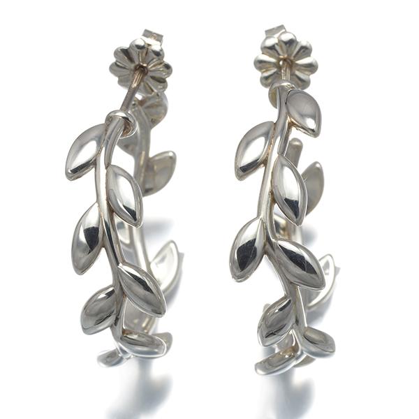 Tiffany & Co. ピアス　オリーブ　フープ　リーフ　シルバー TIFFANY&Co.（ティファニー） ピアス オリーブリーフ フープ シルバー