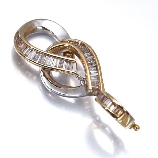 ダイヤ ダイヤモンド 0.30ct テーパーカット ペンダントトップ K18YG