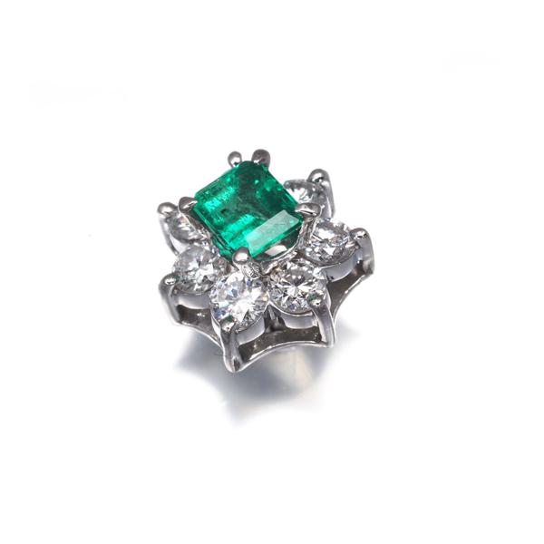 エメラルド 0.40ct ダイヤ ダイヤモンド 0.50ct クラシック フラワー ブローチ Pt900 GENJ