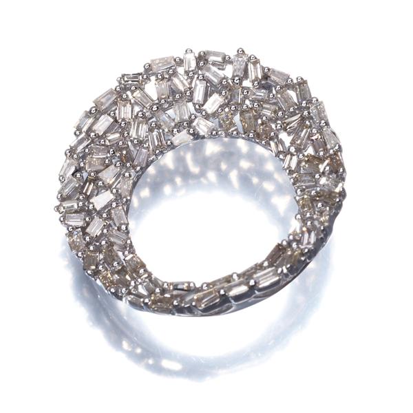 ダイヤ ダイヤモンド 0.55ct テーパーカット サークル ペンダント 