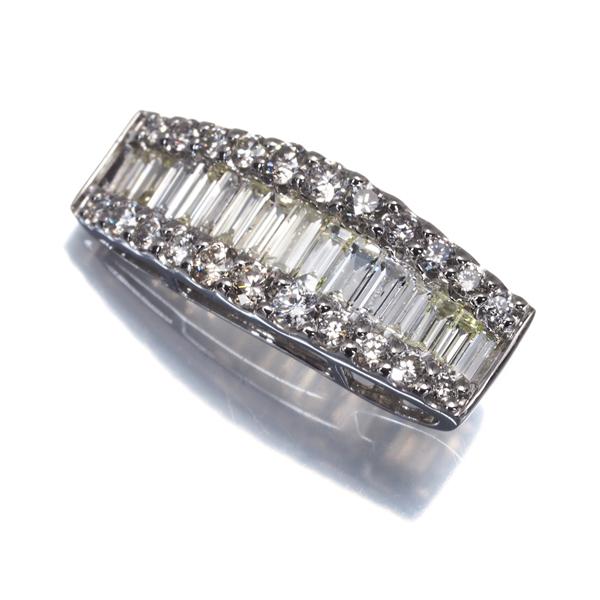 ダイヤ ダイヤモンド 1.00ct テーパーカット 2種カット ペンダント 