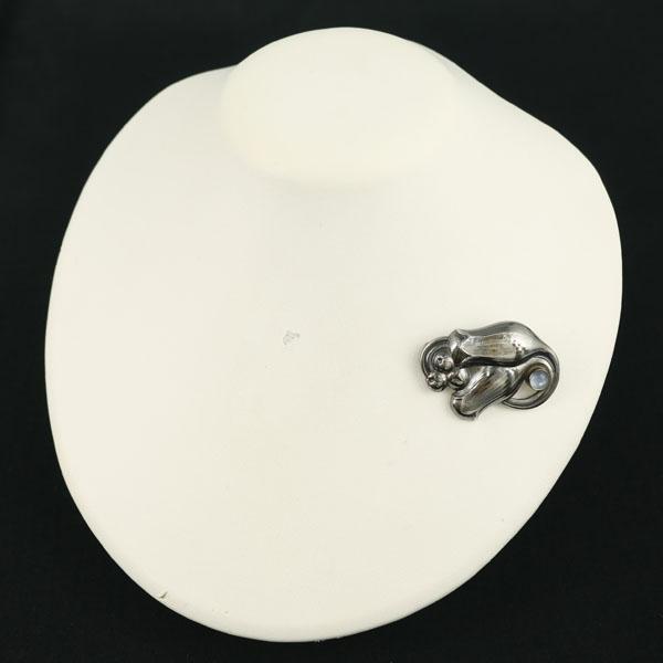 ジョージ ジェンセン silver ムーンストーン ブローチ #100B Georg Jensen（ジョージ ジェンセン） ブローチ ムーンストーン 100B