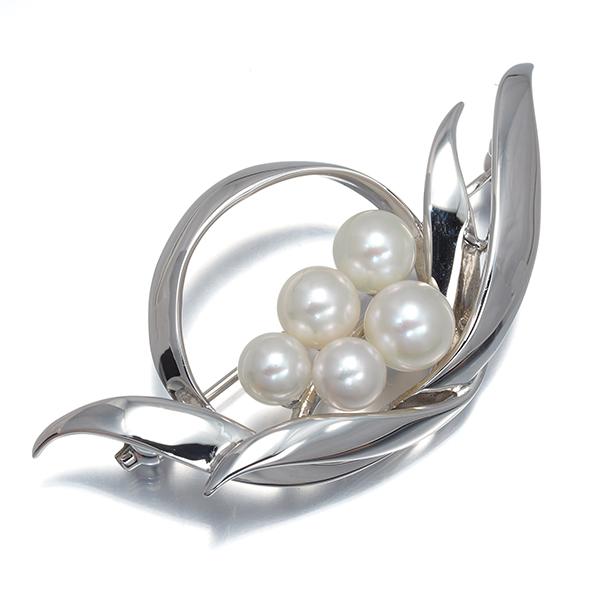 Mikimoto シルバー 5珠パール リーフブローチ MIKIMOTO（ミキモト） ブローチ パール 真珠 5.1-6.2mm リーフ