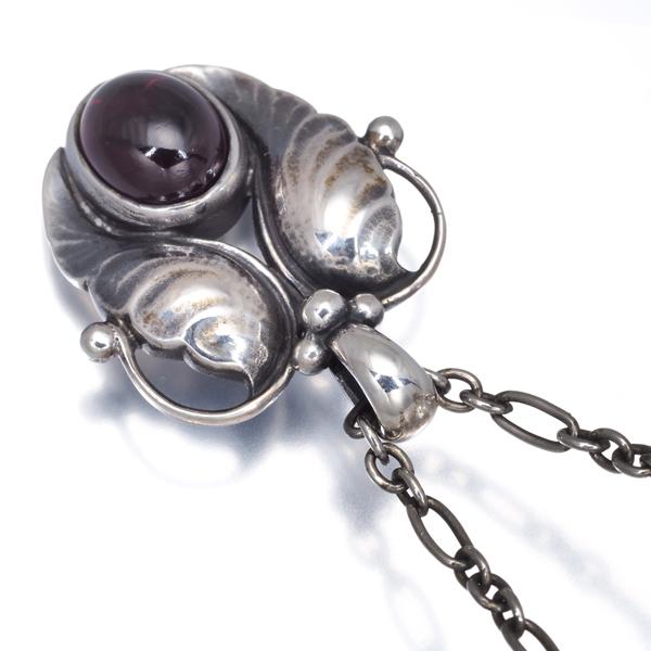 Georg Jensen（ジョージ ジェンセン） ネックレス ガーネット 