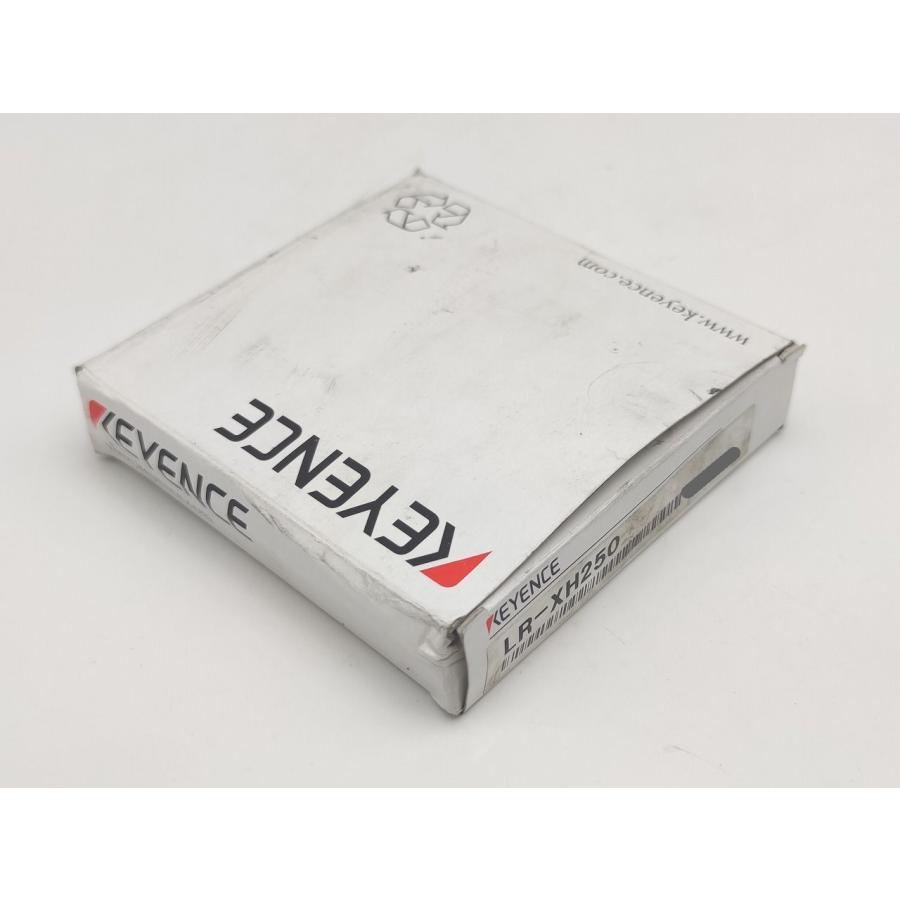 KEYENCE LR- XH250【新品未使用】 4個セット インボイス対応 箱と袋かなり汚れあり 中古か未使用か不明 キーエンス