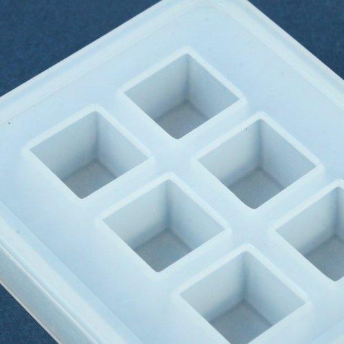 シリコン型・モールド キューブ 16mm 四角 正方形 立方体 粘土 宝石