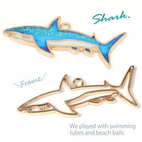 空枠 サメ きれいめゴールド Animal 動物 さめ 鮫 ジョーズ Sea 夏 Summer 海 レジン枠 フレーム G 隠れ工房 Greenocean 通販 Yahoo ショッピング