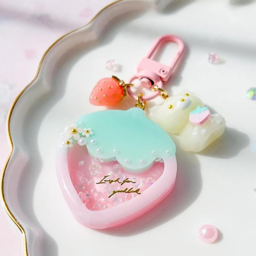 シリコン型・モールド いちごのカシャカシャ シリコンモールド