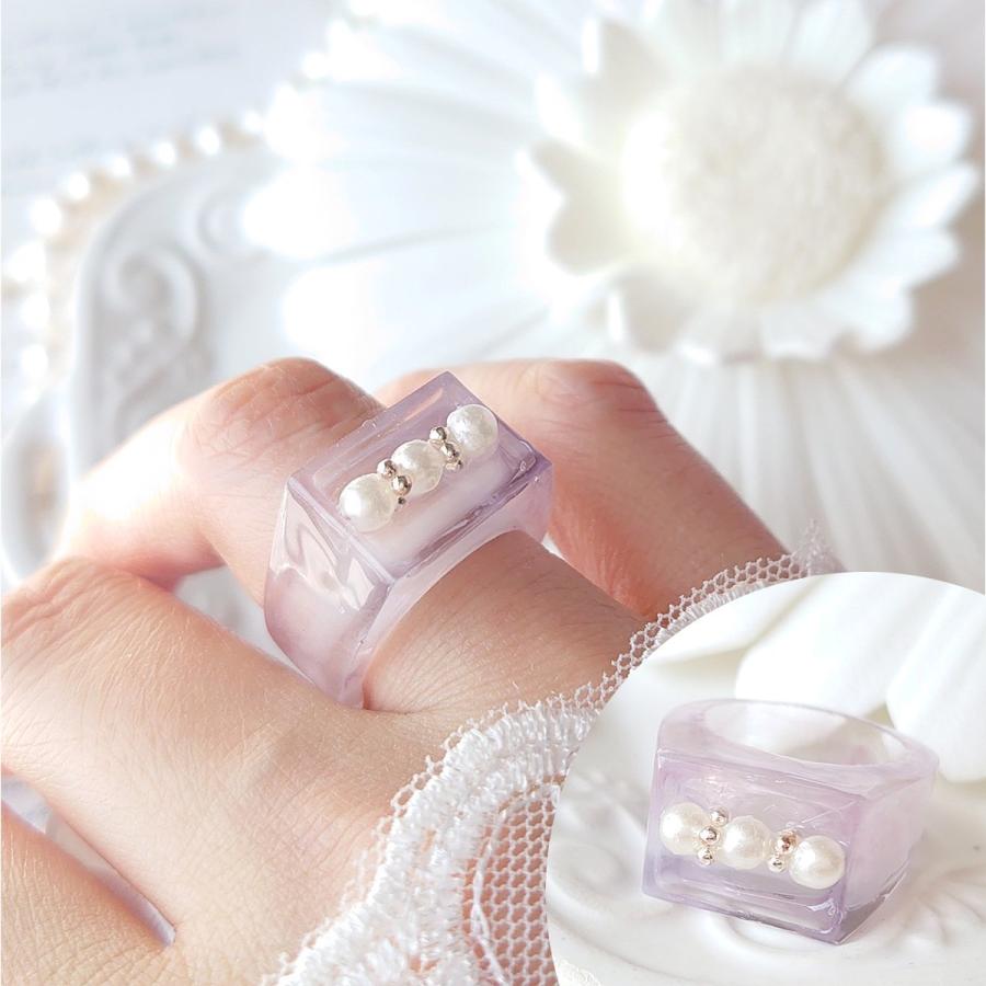 ハンドメイド 人形型リング 淡い緑 b990125e662882cdb1f717489cb75b