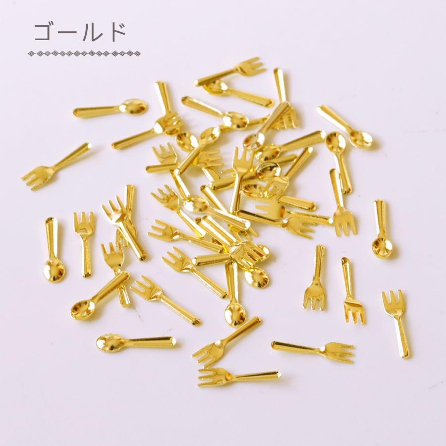 ゴールドコレクション スプーン・フォーク・ミニポット 1歳ごろ