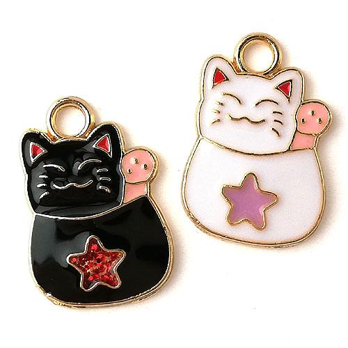 招き猫 ブラック ホワイト 10個 金属カラーチャーム 2211 j6-4930