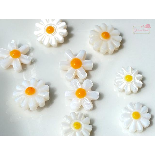 シェル ビーズ マーガレット 菊 白 小花 1個 2207 sb-322 シェル ビーズ マーガレット 菊 白 小花 1個 2207 sb-322