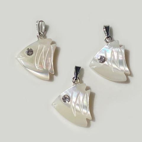 シルバークウォーツシェルチャーム シェル チャーム バチカン付き 天然素材 魚 熱帯魚 貝 海 夏