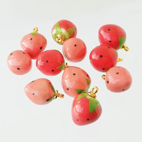陶器製 チャーム いちご 小 レッド ピンク 1個 イチゴ 苺 フルーツ