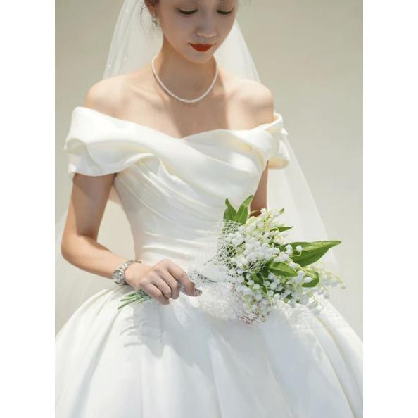 ウェディングドレス 二次会 結婚式 ブライダル Aラインドレス サテン