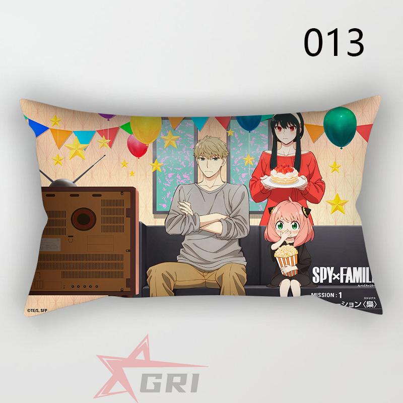 SPY×FAMILY スパイファミリー　アーニャ　ポーチ　キーホルダー　アクスタ　フロアマット　枕　　クッション SPY×FAMILY 抱き枕スパイファミ グッズ 抱き枕 ロイド Loid ヨル Yor