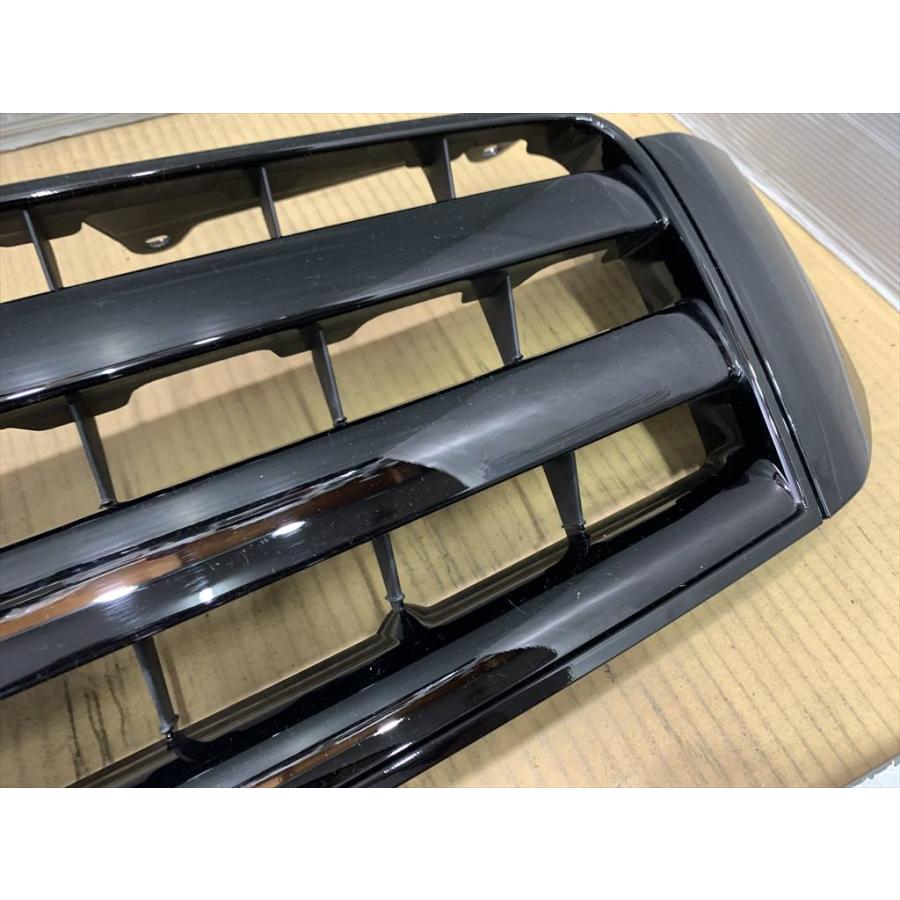 TOYOTA KLUGER グリル 53111-4807 サイドモール？ 75731 / 75742 / 75741 / 75732 ブラック ...