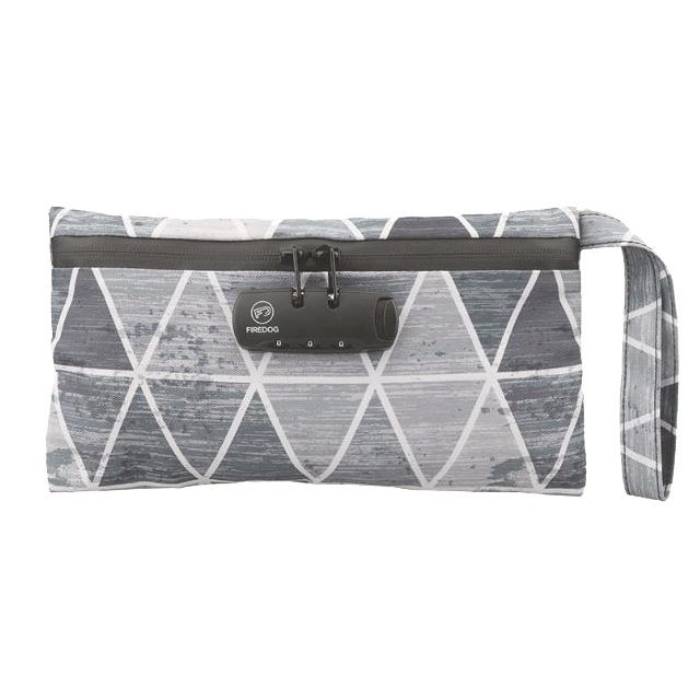 防臭 防犯 3桁ダイヤル錠付き GPT 活性炭 オックスフォード織り 薄マチ ポーチ 脱臭 横長スリム ケース 三角柄 A6収納 柄入り 持ち手 1点迄メール便OK(gu1b400) | ブランド登録なし | 08