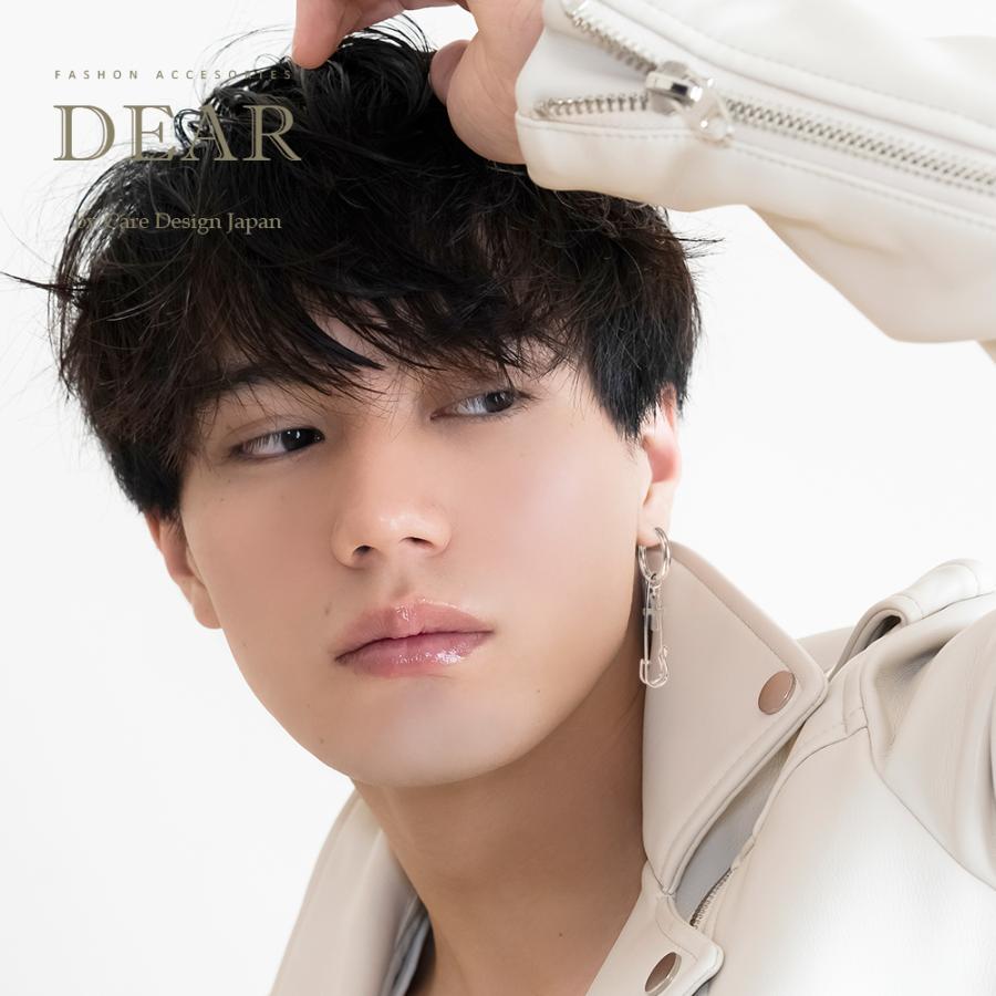 片耳 ワンイーボ 着用 モデル 安全ピン ピアス クロス 十字架 ロック