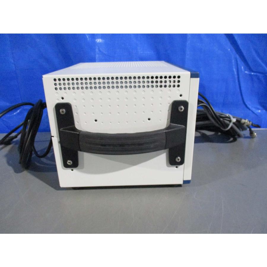 中古 NATIONAL INSTRUMEN IN PXI-1033 通電OK ＜送料別 