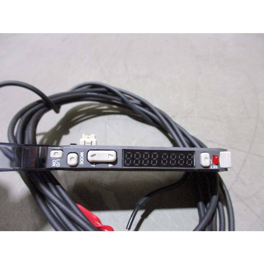中古 KEYENCE FS-V22 ファイバーセンサーアンプ(AAGR50522B008