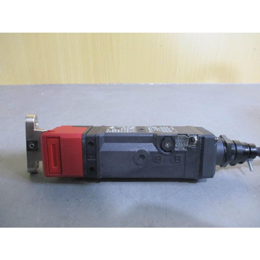 通販早割  OMRON D4SL-N2NFG-DN Safety Door Switch(AAHR60105B075)